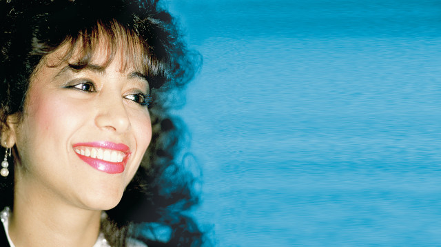 עפרה חזה (צילום: משה שי)