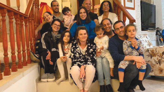 משפחת ליפשיץ המורחבת (צילום: אלבום משפחתי)