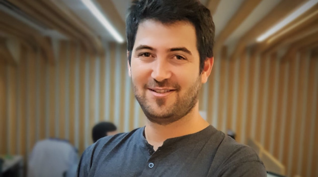 אדם איכר (צילום: נגיש בקליק)