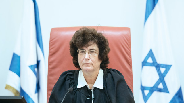 השופטת דפנה ברק ארז (צילום: אוליבייר פיטוסי, פלאש 90)