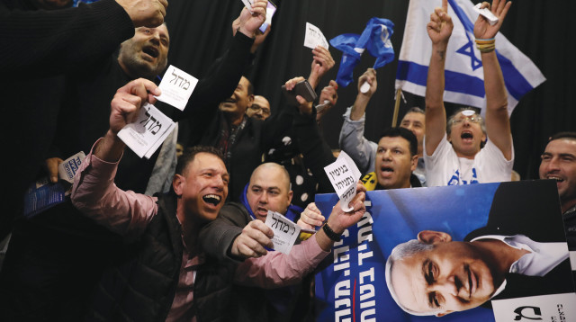 תומכי נתניהו (צילום: אוליבייר פיטוסי, פלאש 90)