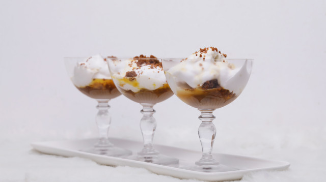 קינוח שוקולד לבן ותפוז (צילום: מלכיאלה בן שבת)