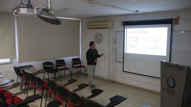 למידה מרחוק לסטודנטים (צילום: דוברות המרכז הרפואי הלל יפה)