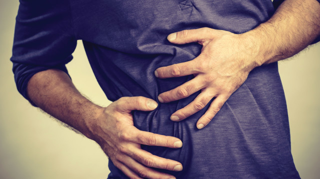 כאב בטן (אילוסטרציה) (צילום: אינגאימג')