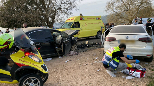 תאונת דרכים קטלנית בכביש 978 (צילום: דוברות מד"א)