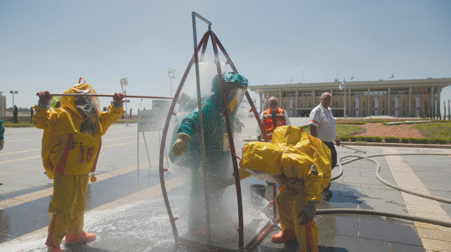 תרגיל פיקוד העורף נגד מתקפה כימית (צילום: יניב נדב, פלאש 90)