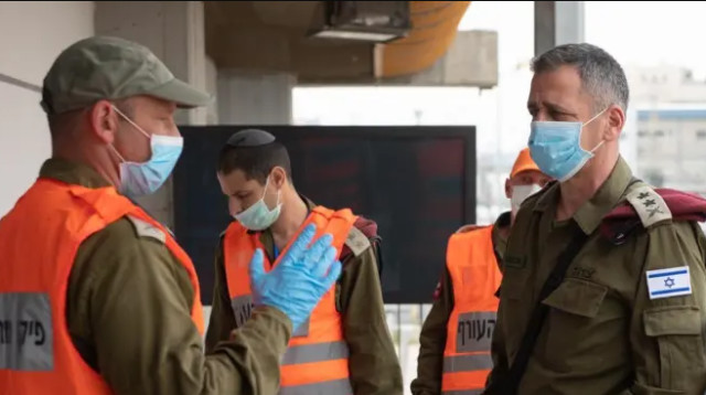 הרמטכ"ל מגיע לביקור  (צילום: דובר צה"ל)