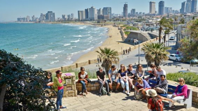 תיירים בישראל (צילום: שאטרסטוק)