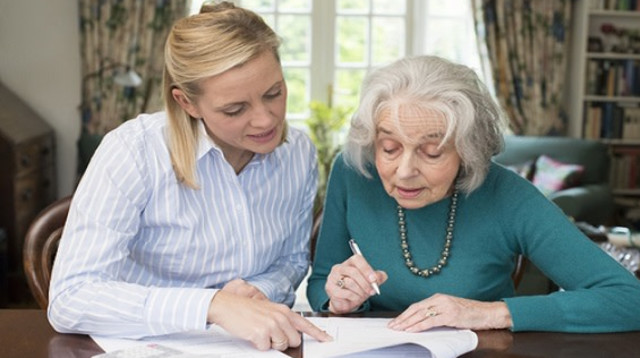 חתימת ייפוי כוח מתמשך (צילום: שאטרסטוק)