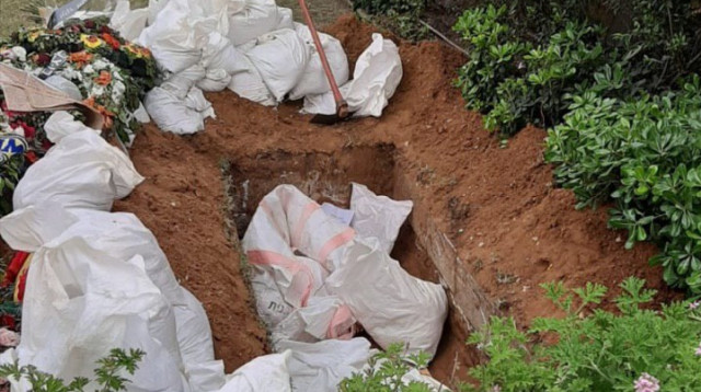 חילול חלקת הקבר של חלל צה"ל עמית בן יגאל ז"ל (צילום: צילום פרטי)