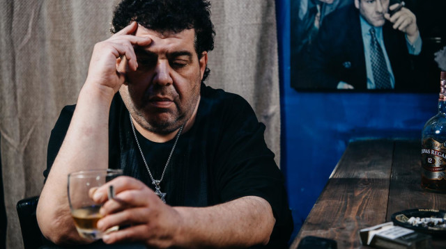 אבי ביטר. מתוך הסרט "השוד האחרון" (צילום: קולנוע קנדה)