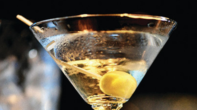 הבר הביתי של מירה איתן - ג'ין  (צילום: שעות שמחות )