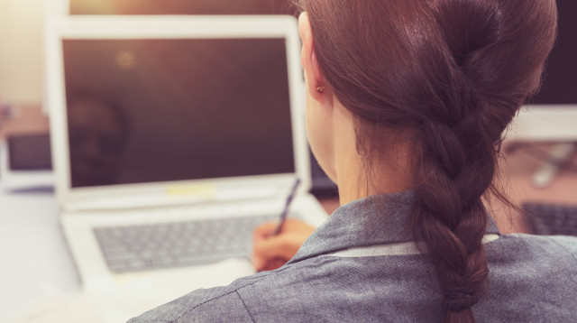 עבודה מהבית  (צילום: אינגאימג')