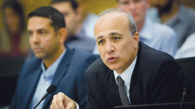 ד"ר משה ברקת - המפקח על הביטוח  (צילום: נעם ריבקין פנטון, פלאש 90)