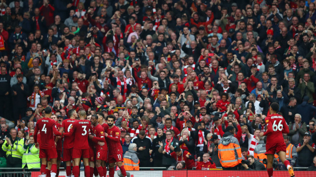 שחקני ליברפול חוגגים (צילום: Clive Brunskill/Getty Images)