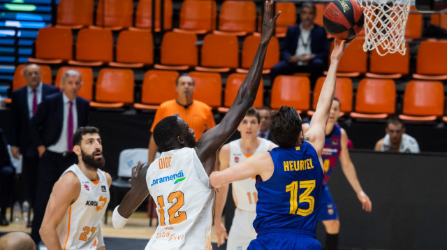 אילימאנה דיופ, תומא הרטל (צילום: Twitter)