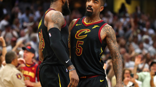 ג’יי אר סמית’, לברון ג’יימס (צילום: Gregory Shamus/Getty Images)