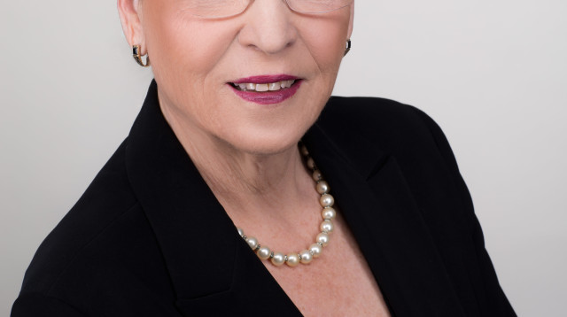 תמי שלח (צילום: עופר חג'יוב)