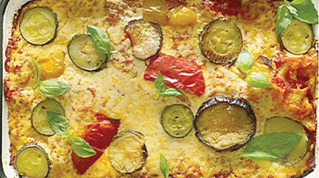 לזניה ירקות אנטיפסטי וגבינות (צילום: רון יוחננוב)