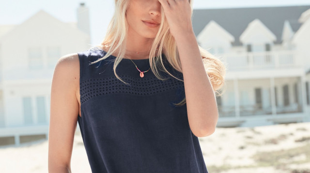 שמלה מפשתן, אתר NEXT. מחיר: 82 שקל (צילום: יח"צ)