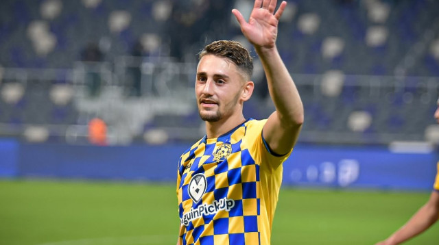 עומר אצילי חוגג (צילום: אריאל שלום)