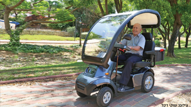 קלנועיות אפיקים (צילום: שוקי דקל)