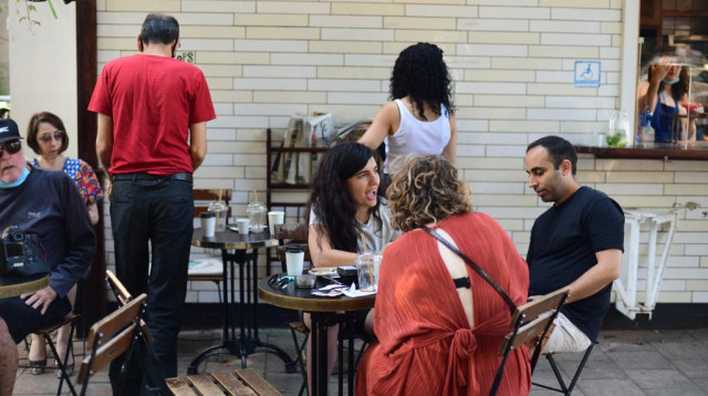 מסעדה בתל אביב (צילום: אבשלום ששוני)