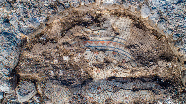 שרידי כנסייה בכפר קמא (צילום: אלכס ויגמן, רשות העתיקות)