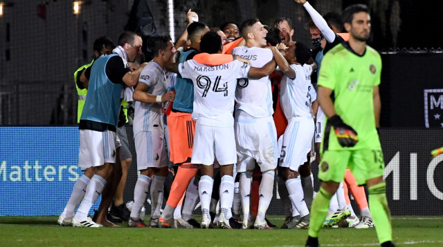 שחקני מינסוטה חוגגים (צילום: הטוויטר הרשמי של מינסוטה יונייטד)