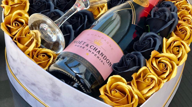 מארז טו באב שמפנייה MOET (צילום: יח"צ)