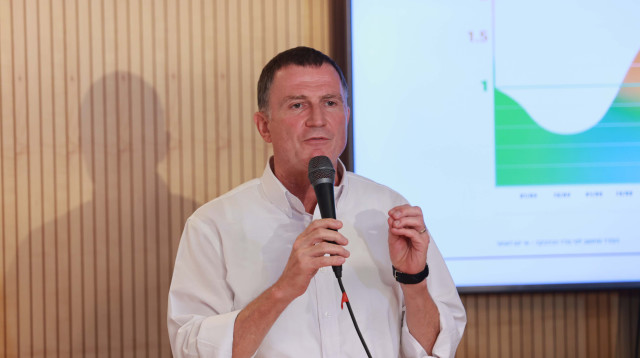 שר הבריאות יולי אדלשטיין (צילום: טל שחר)