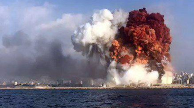 הפיצוצים בנמל ביירות (צילום: רשתות ערביות)