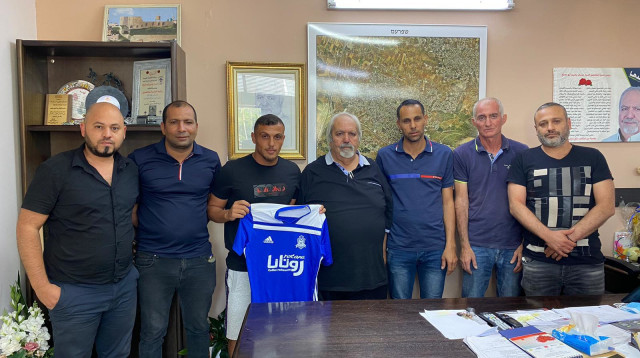 פיראס מוגרבי מוצג בבני שפרעם (צילום: )