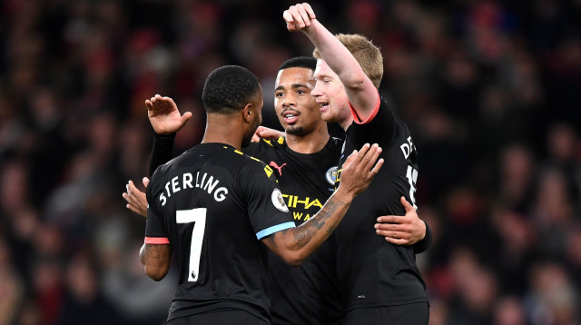 קווין דה בריינה, ראחים סטרלינג, גבריאל ז’סוס (צילום: Shaun Botterill/Getty Images)