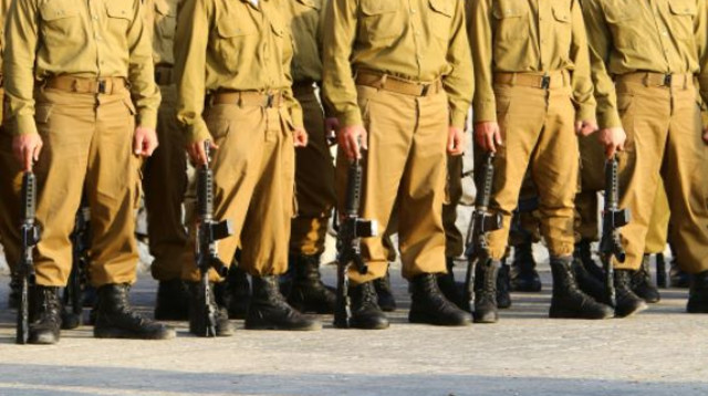 חיילים בצבא (צילום: שאטרסטוק)