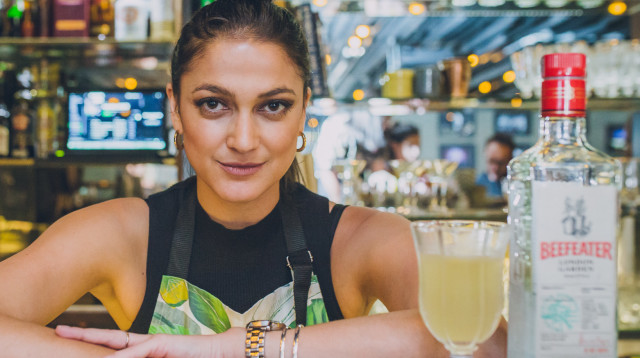 סים אדוארדס, שגרירת ג'ין ביפאיטר  (צילום: יח"צ)