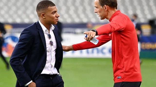 תומאס טוכל וקיליאן אמבפה (צילום: FRANCK FIFE/AFP via Getty Images)