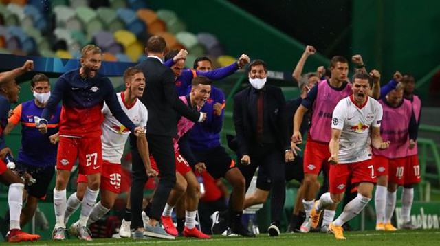 שחקני לייפציג חוגגים (צילום: Julian Finney - UEFA/UEFA via Getty Images)