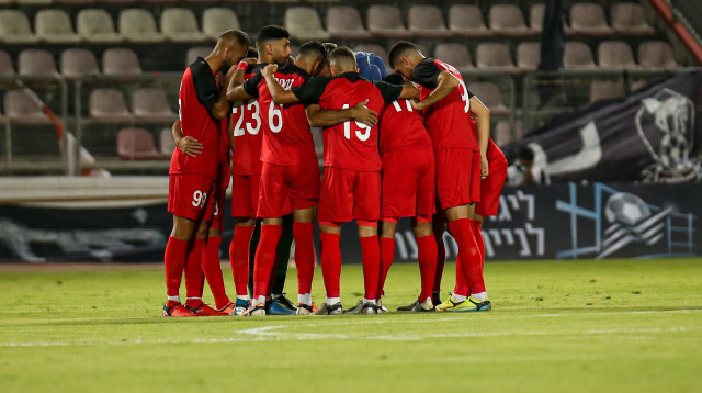 שחקני בני סכנין (צילום: מאור אלקסלסי)