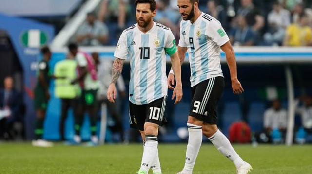 גונסאלו היגוואין, ליאו מסי (צילום: Mike Kireev/NurPhoto via Getty Images)