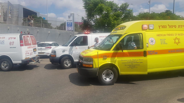 זירת התאונה (צילום: דוברות מד"א)