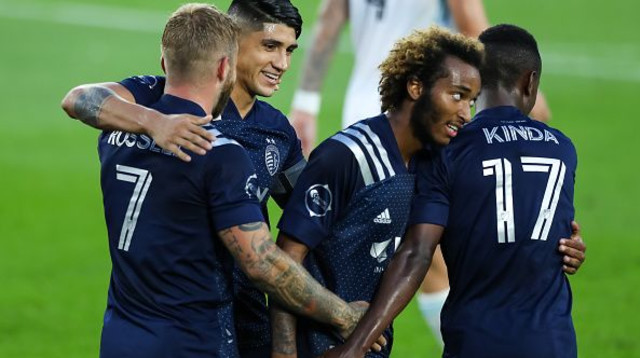 גדי קינדה, שחקני קנזס (צילום: David Berding/Getty Images)