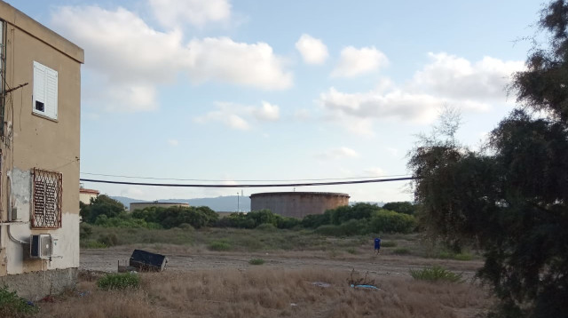 מיכל הסולר הדולף בקריית חיים (צילום: מיכלי חוות תש"ן מתוך קרית חיים – מגמה ירוקה)