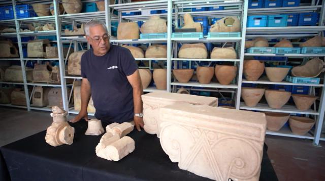 הפריטים הנדירים שהתגלו בחפירות (צילום: רשות העתיקות)