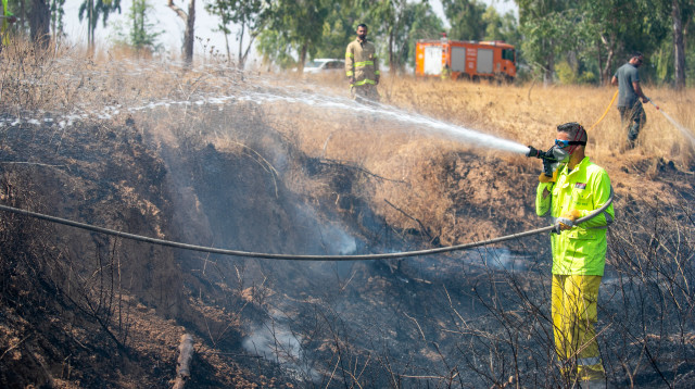 שריפה בעוטף עזה בלוני תבערה (צילום: יוסי אלוני)