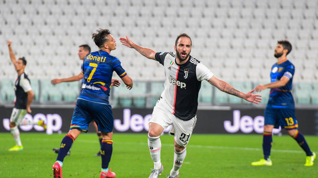 גונסאלו היגוואין (צילום: MIGUEL MEDINA/AFP via Getty Images)