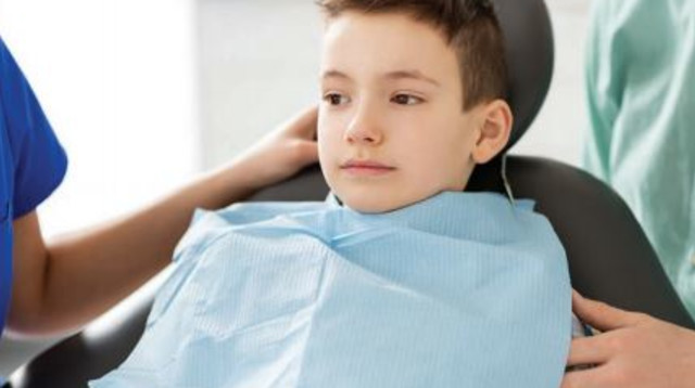 ילד בטיפול שיניים (צילום: אינגאימג')