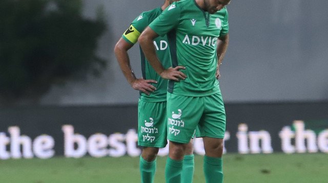 רז כהן ועומר פדידה מאוכזבים (צילום: דני מרון)