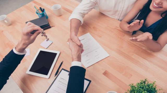 רכישת דירה (צילום: שאטרסטוק)