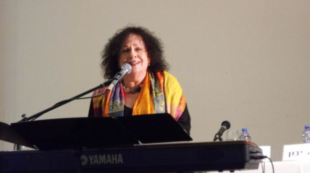 אורה זיטנר בהופעה (צילום: אילנה שקולניק ilana shkolnik)